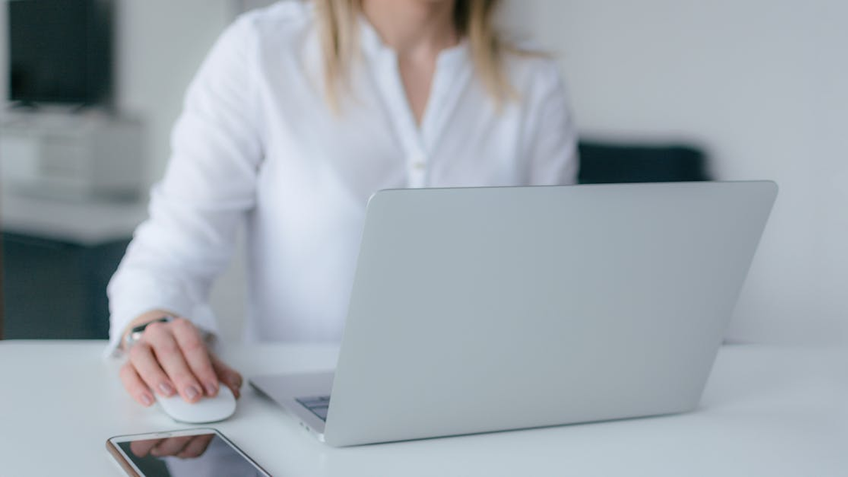 Don’t fall for tax clickbait: how to spot dubious financial advice online
